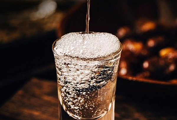 白酒开盖2年后还能喝吗