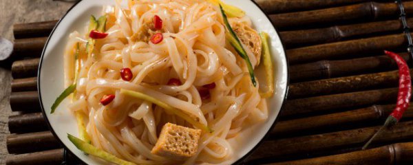 凉皮用什么面粉做