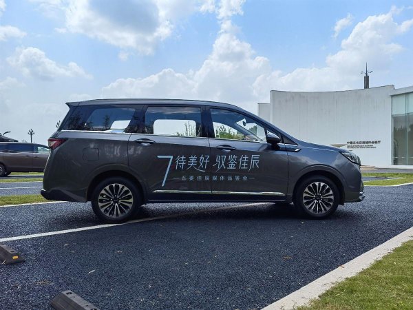 七座车哪款经济又实惠