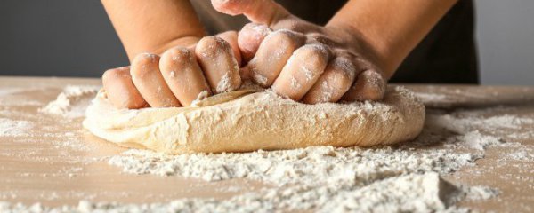 烤冷面用什么皮好