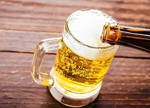 啤酒浇花的正确方法