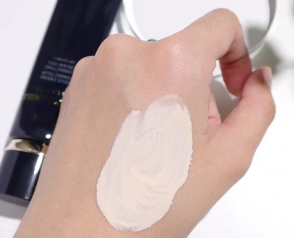 妆前乳哪个牌子好用推荐