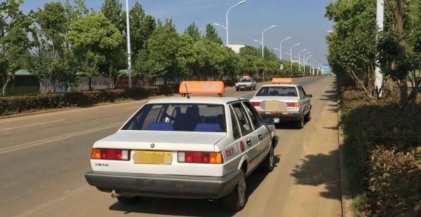 驾驶考试科三和科二哪个难度大