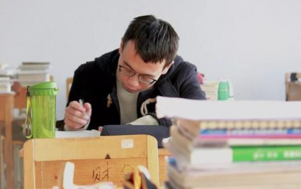 考研和考公务员可以一起准备吗