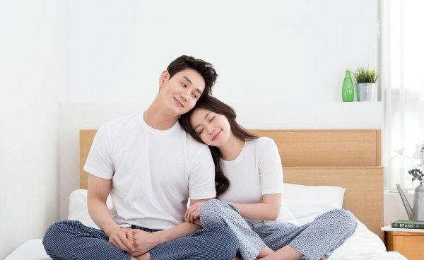 女朋友肚子疼怎么哄她