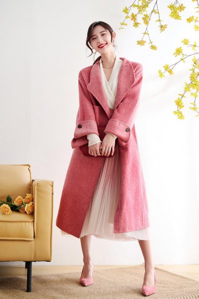 粉色和什么颜色搭配好看