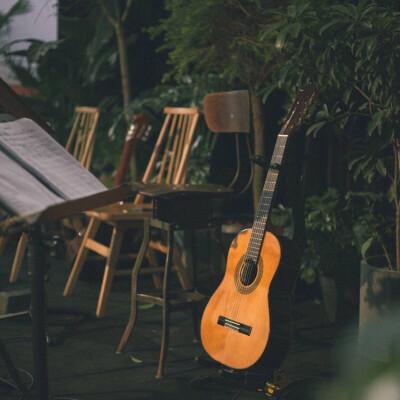 古典吉他和民谣吉他区别