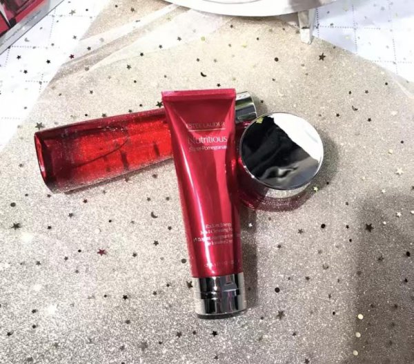 适合40岁女人用的护肤品排行榜