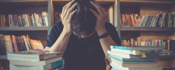 书房床头放什么摆件招财