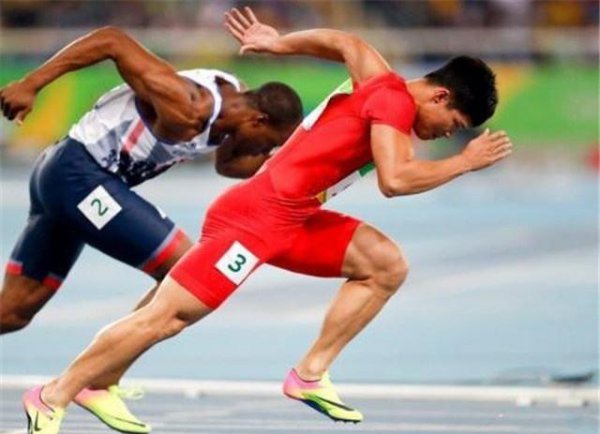 决定短跑跑速的主要因素是