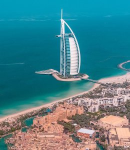 迪拜在哪里 迪拜生活水资源短缺为何还能这么有钱