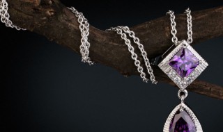 本命年摆什么水晶石比较好 ?本命年适合戴什么水晶