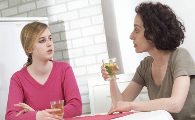 初二学生叛逆期的孩子怎么去引导 如何帮孩子渡过叛逆期