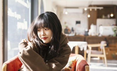 对方说忙怎么幽默回复 男人说很忙高情商女人这么回答