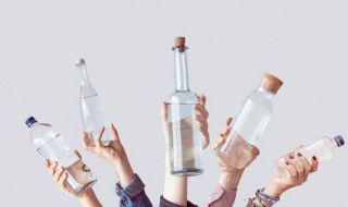 喝热水用什么材质的杯子最健康 用什么材质的杯子喝水最好