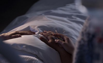 回光返照最多能活几天 临死前回光返照会持续多久时间