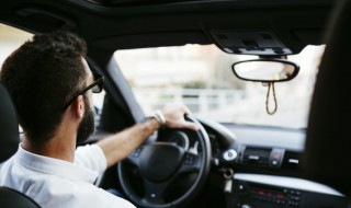 汽车后视镜清晰解决方法 汽车后视镜清晰怎么解决