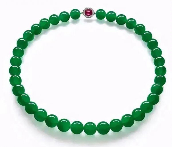 翡翠什么颜色是最贵最好的