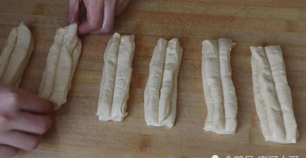 炸油条怎么和面才能炸出来的是软的