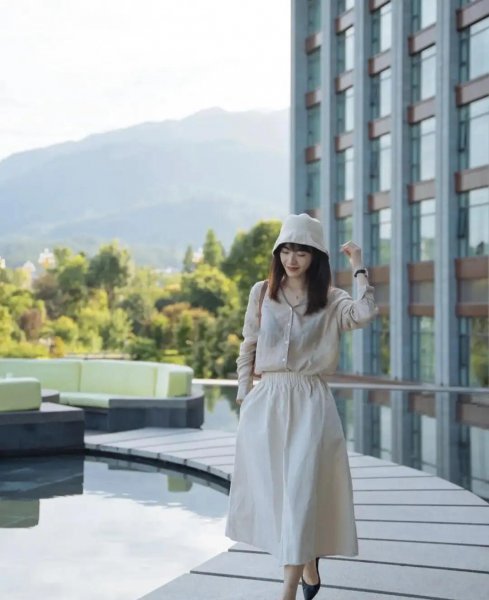 冷黄皮适合的衣服颜色