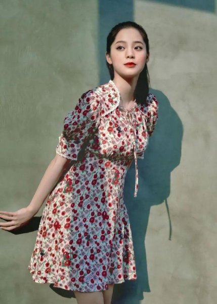 冷黄皮适合的衣服颜色