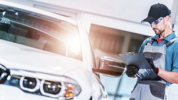 旧车是卖掉划算还是到4S店置换划算