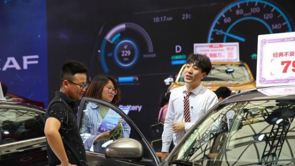 旧车是卖掉划算还是到4S店置换划算