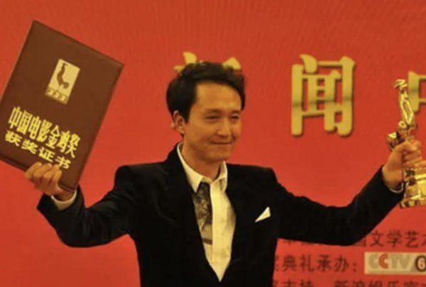 演员吴刚的个人资料简介