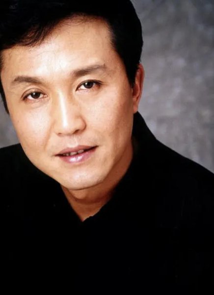 演员吴刚的个人资料简介