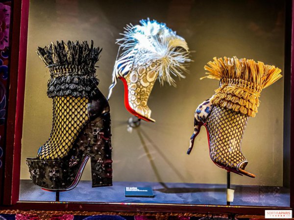 红底高跟鞋是什么牌子