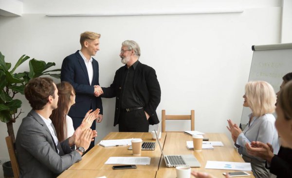 给老板发微信提涨工资怎么说