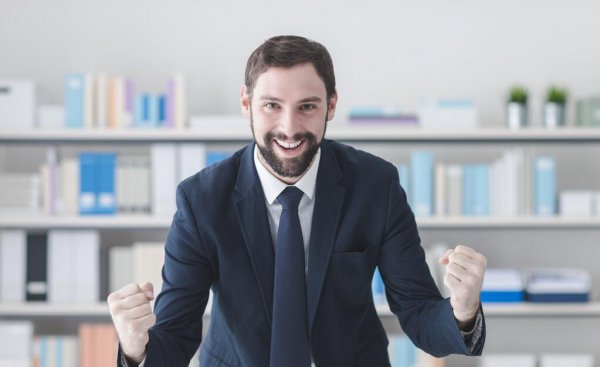 给老板发微信提涨工资怎么说