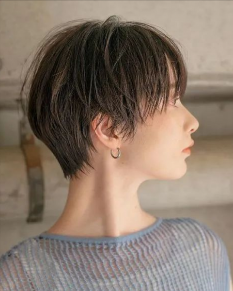 女生剪什么短发好看