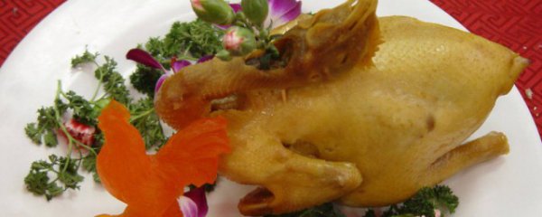 地方特色菜肴有哪些