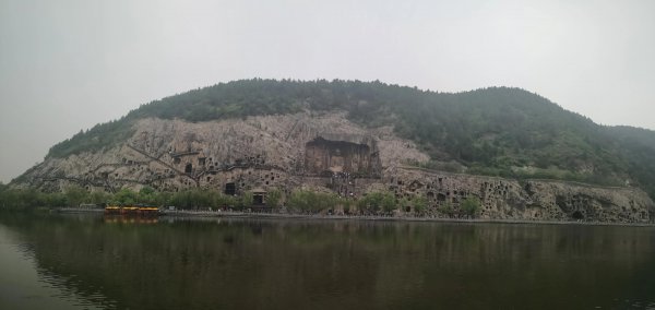 龙门石窟的详细资料