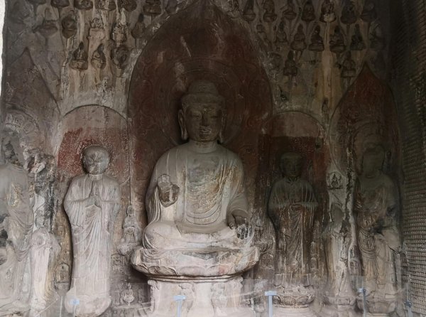 龙门石窟的详细资料