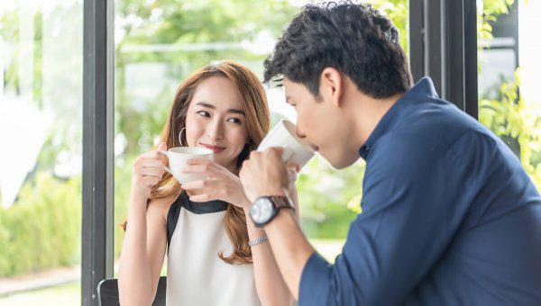 女孩默认做你女朋友的表现