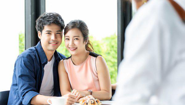 女孩默认做你女朋友的表现