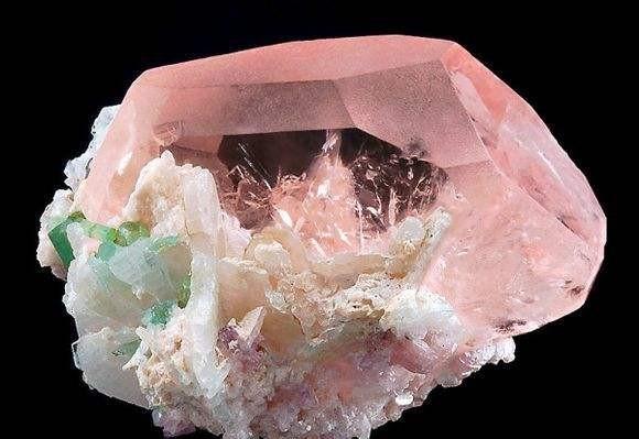 摩根石是哪种宝石级别