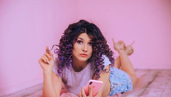 女人脚踏两只船啥心态