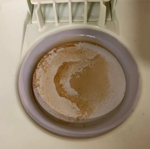 宝宝奶瓶消毒器是蒸汽的好还是紫外线的好