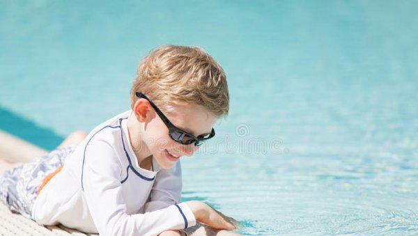 防晒一年四季都要涂吗