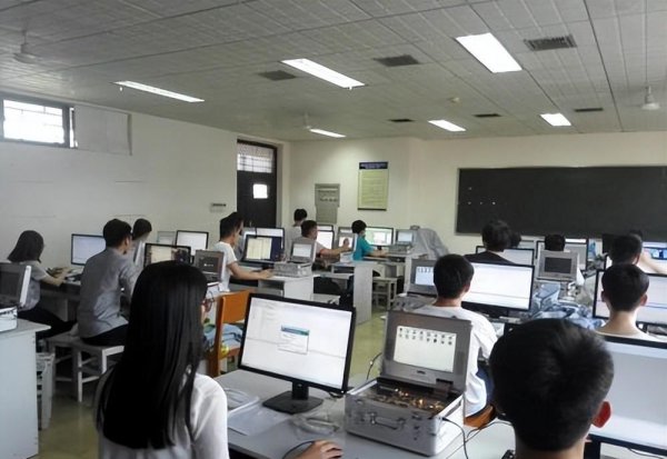 电子信息科学与技术学什么课程