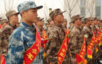 大校是什么军衔都是什么职务 大校到底是多大的官