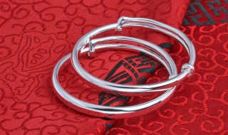 银手镯戴什么材质好 银手镯戴啥材质好