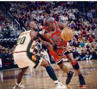 篮球进攻的五大基本技术有哪些 实用型5招进攻技能