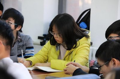 民办二本和公办大专有什么区别 哪个好耿直的报考就读