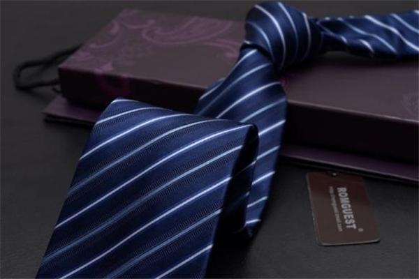 最好的领带是由什么制成的