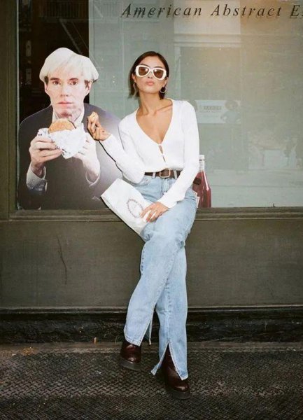 老爹裤搭配什么上衣