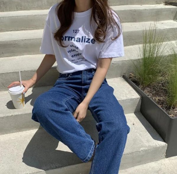 老爹裤搭配什么上衣